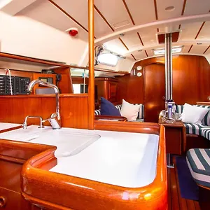 https://deliziosa-barca-a-vela-con-parcheggio-gratuito.hotelitalianriviera.com